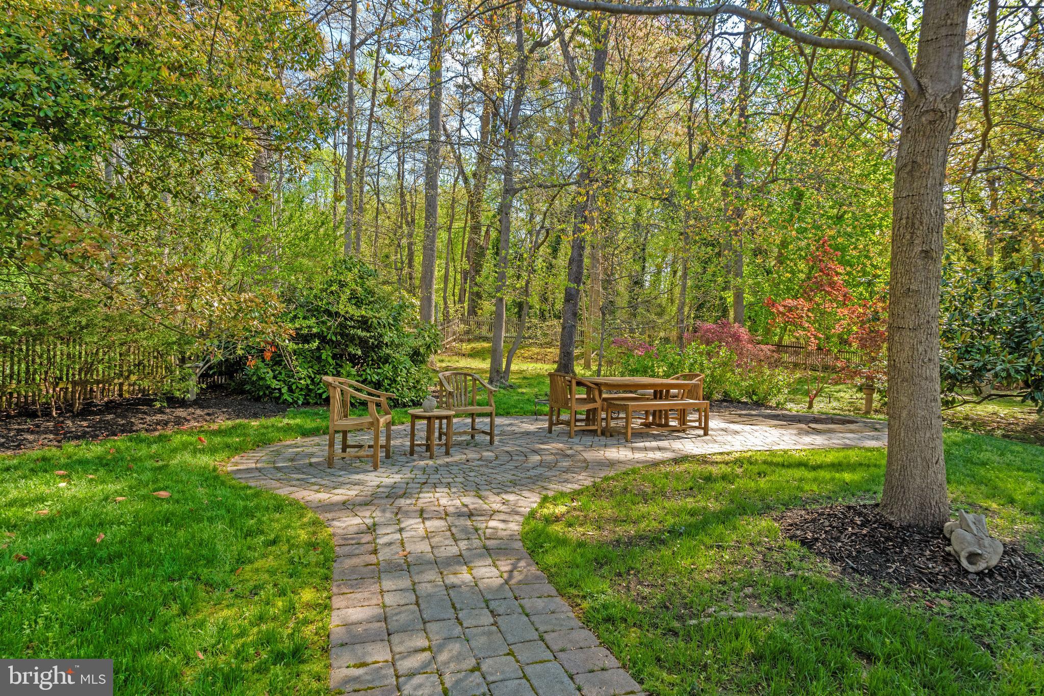 9025 CHARLES AUGUSTINE DRIVE