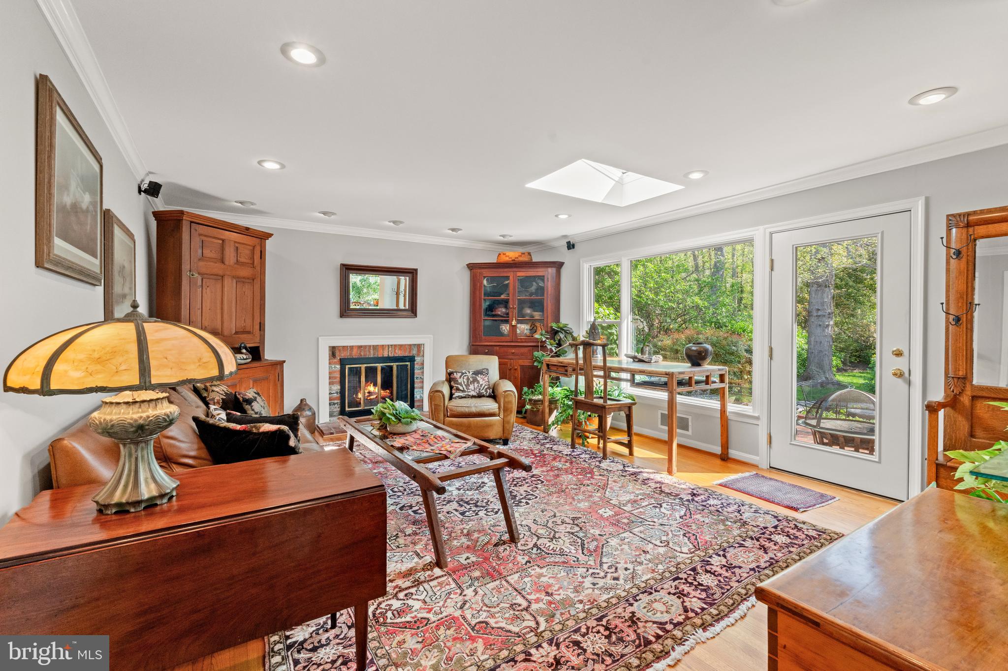 9025 CHARLES AUGUSTINE DRIVE