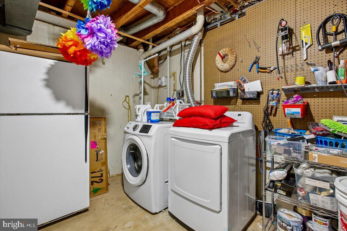 3140 ELLENWOOD DRIVE