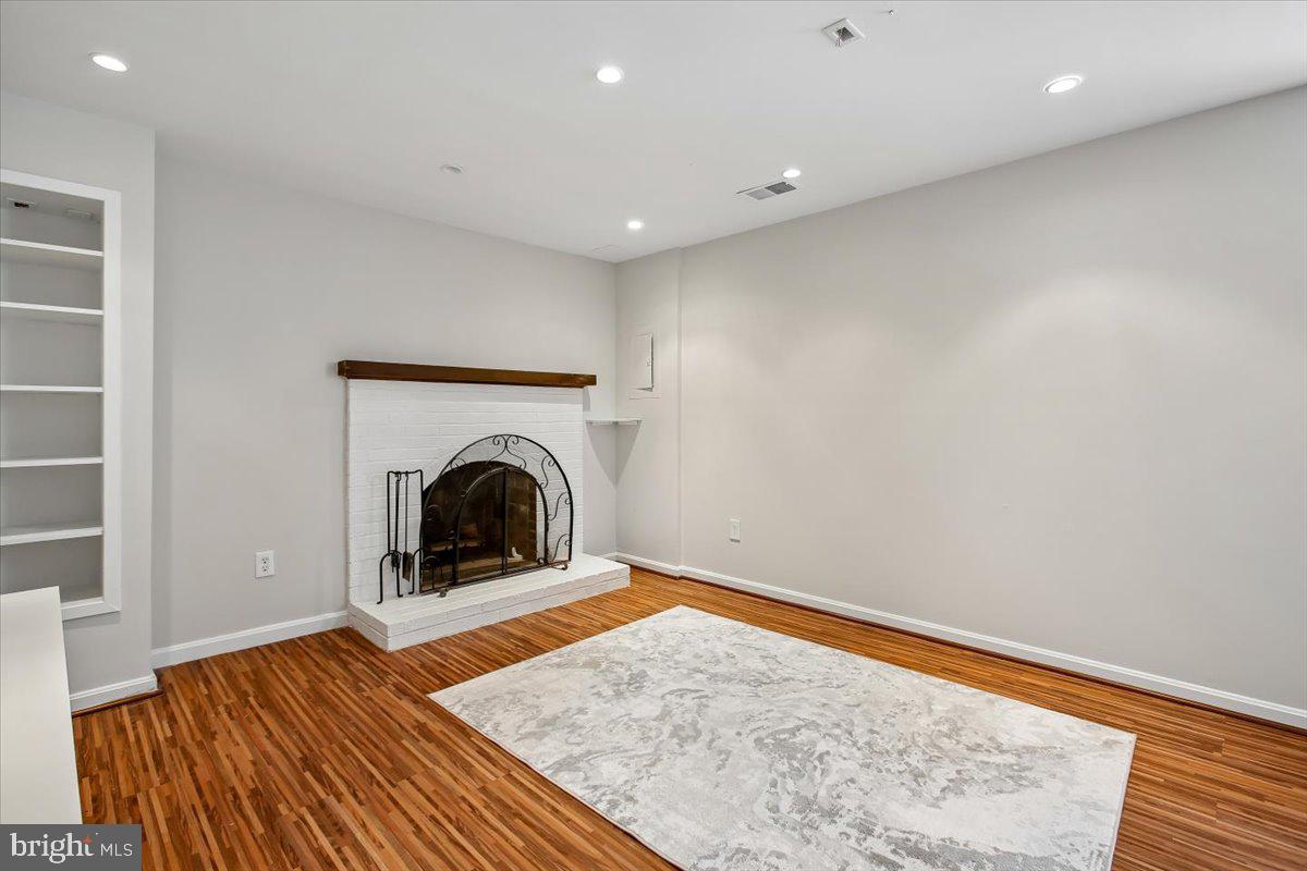 3140 ELLENWOOD DRIVE