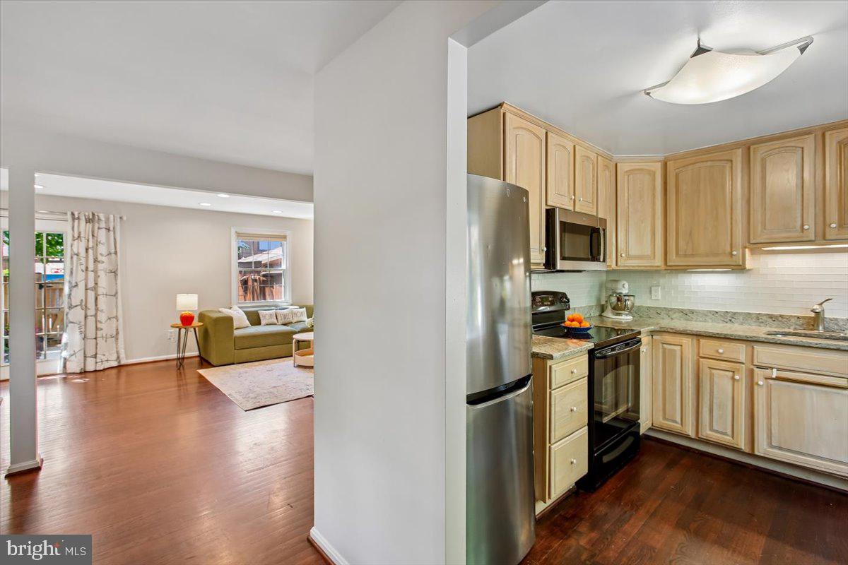 3140 ELLENWOOD DRIVE