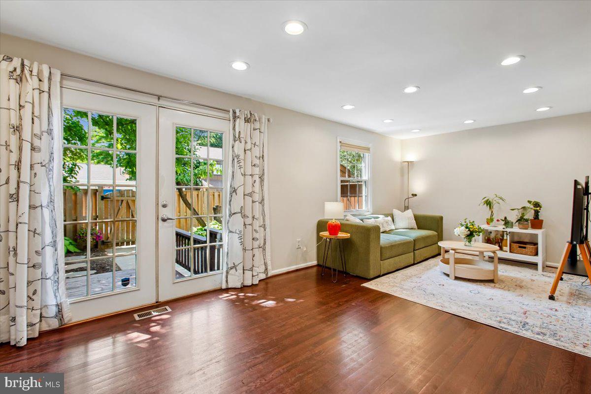 3140 ELLENWOOD DRIVE