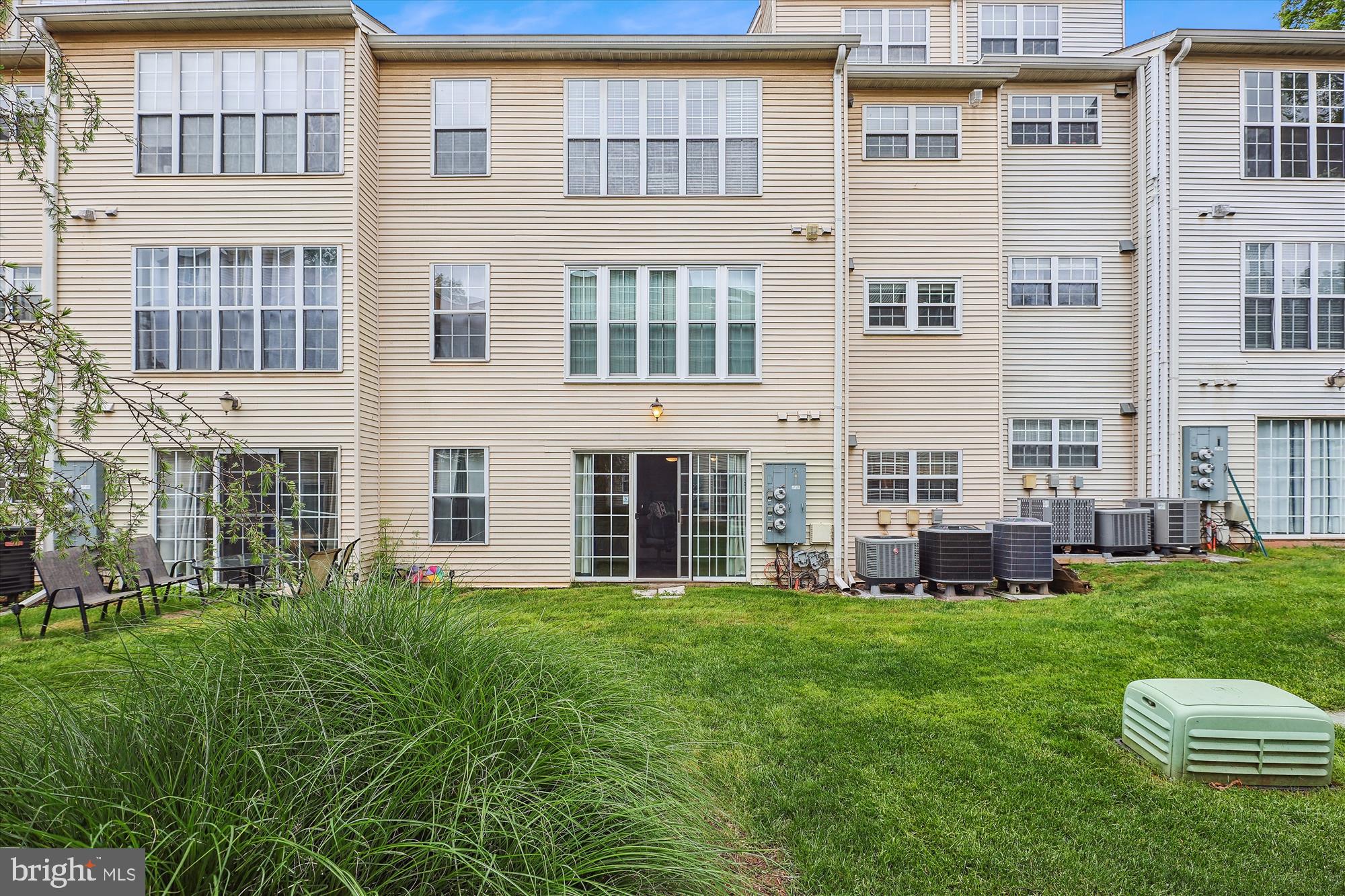 12102 GREENWOOD COURT 101