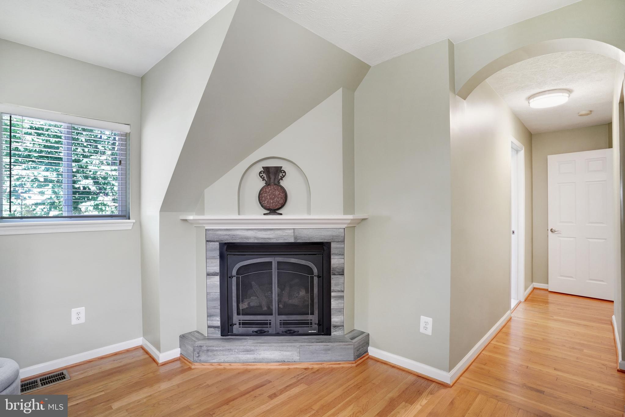 5300 KINGS PARK DRIVE