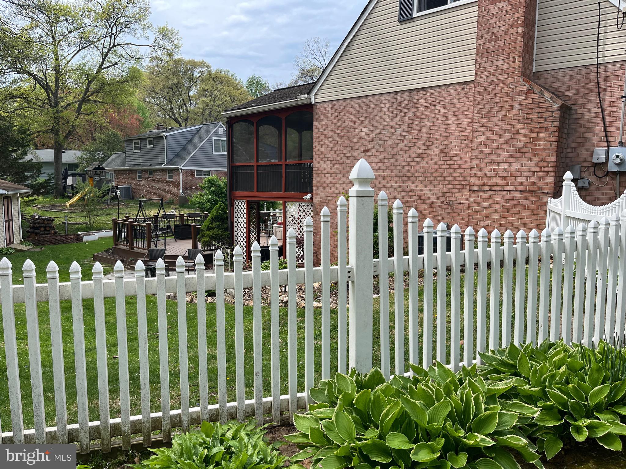 5300 KINGS PARK DRIVE