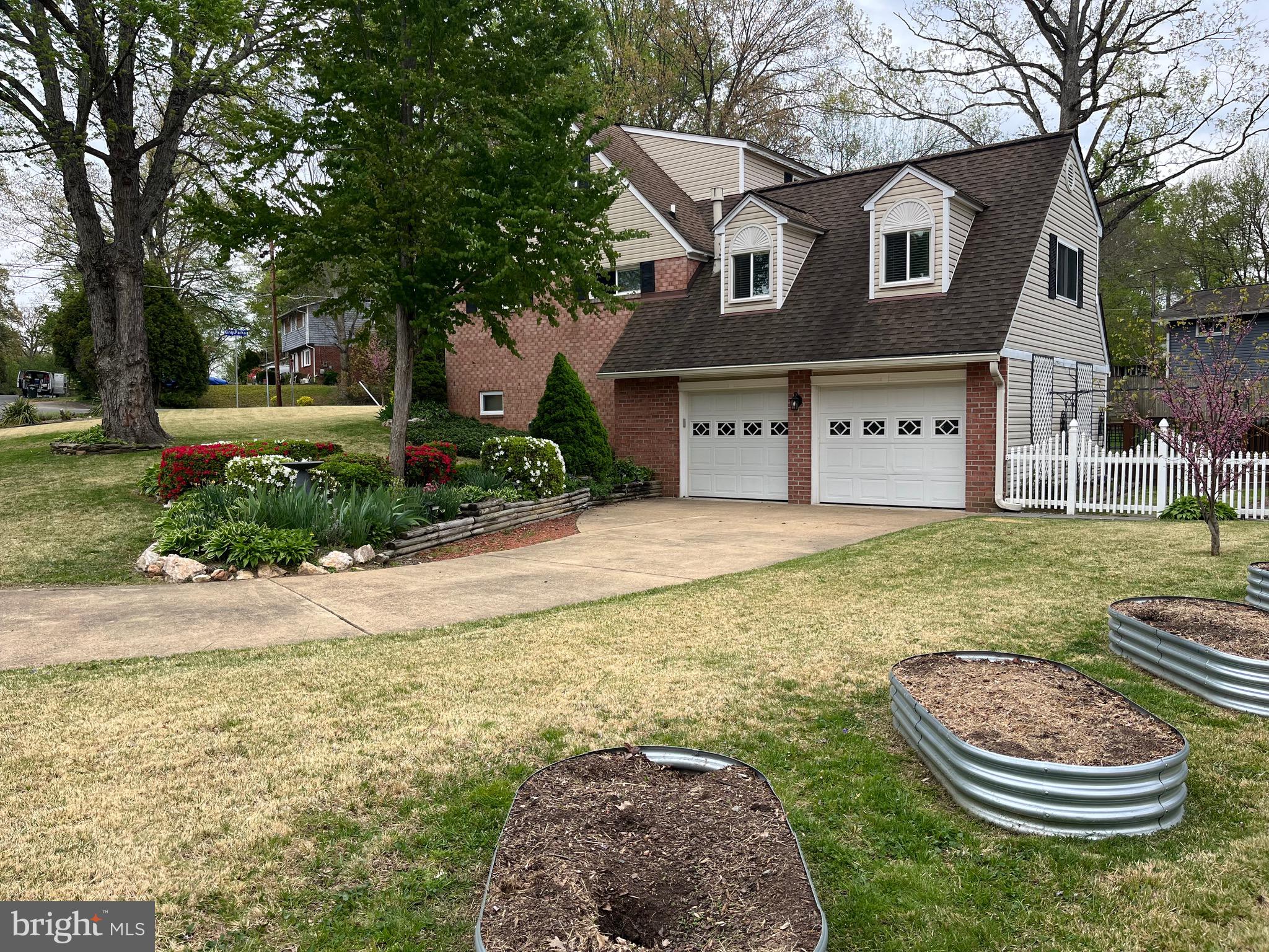 5300 KINGS PARK DRIVE