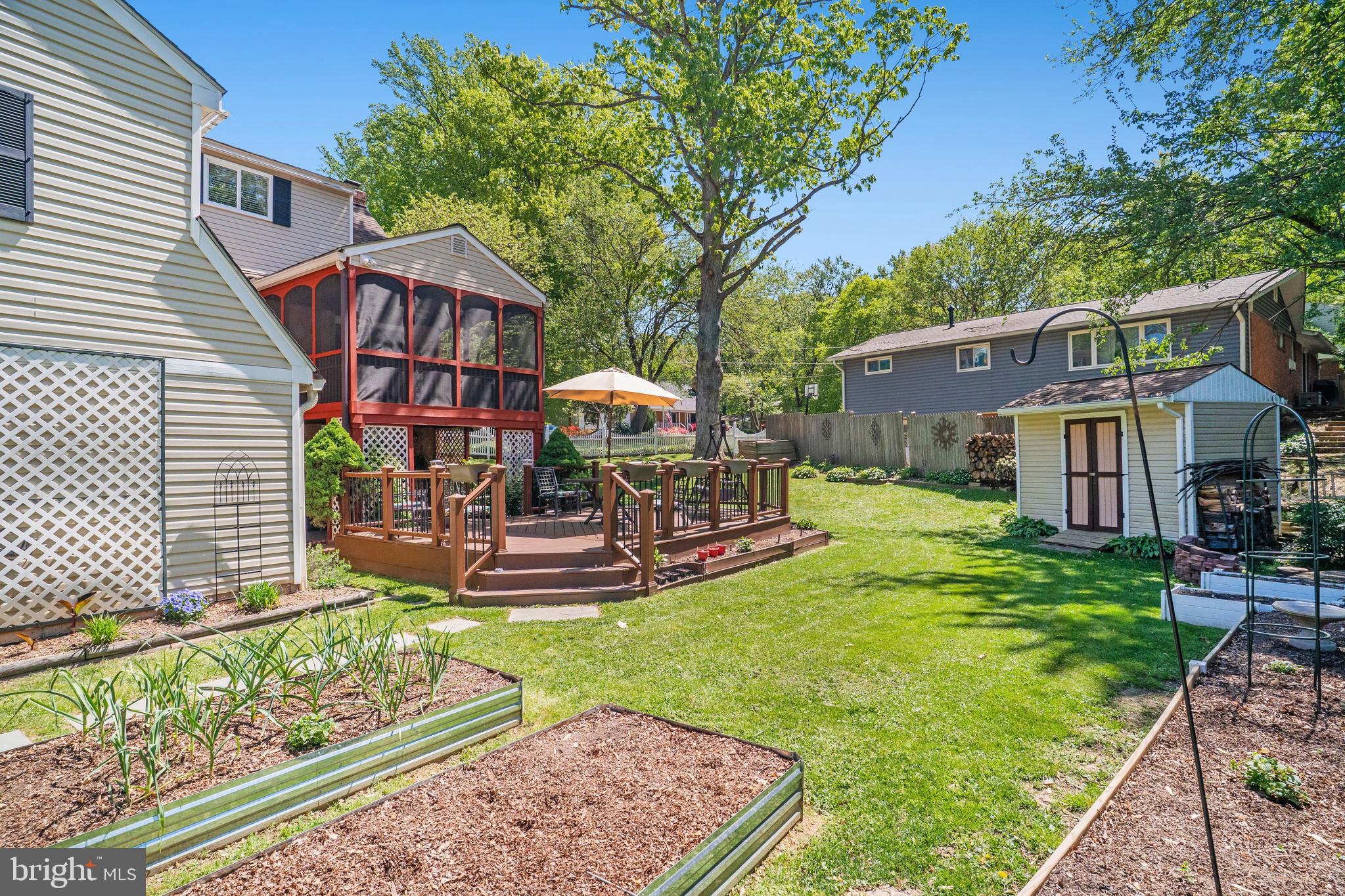 5300 KINGS PARK DRIVE