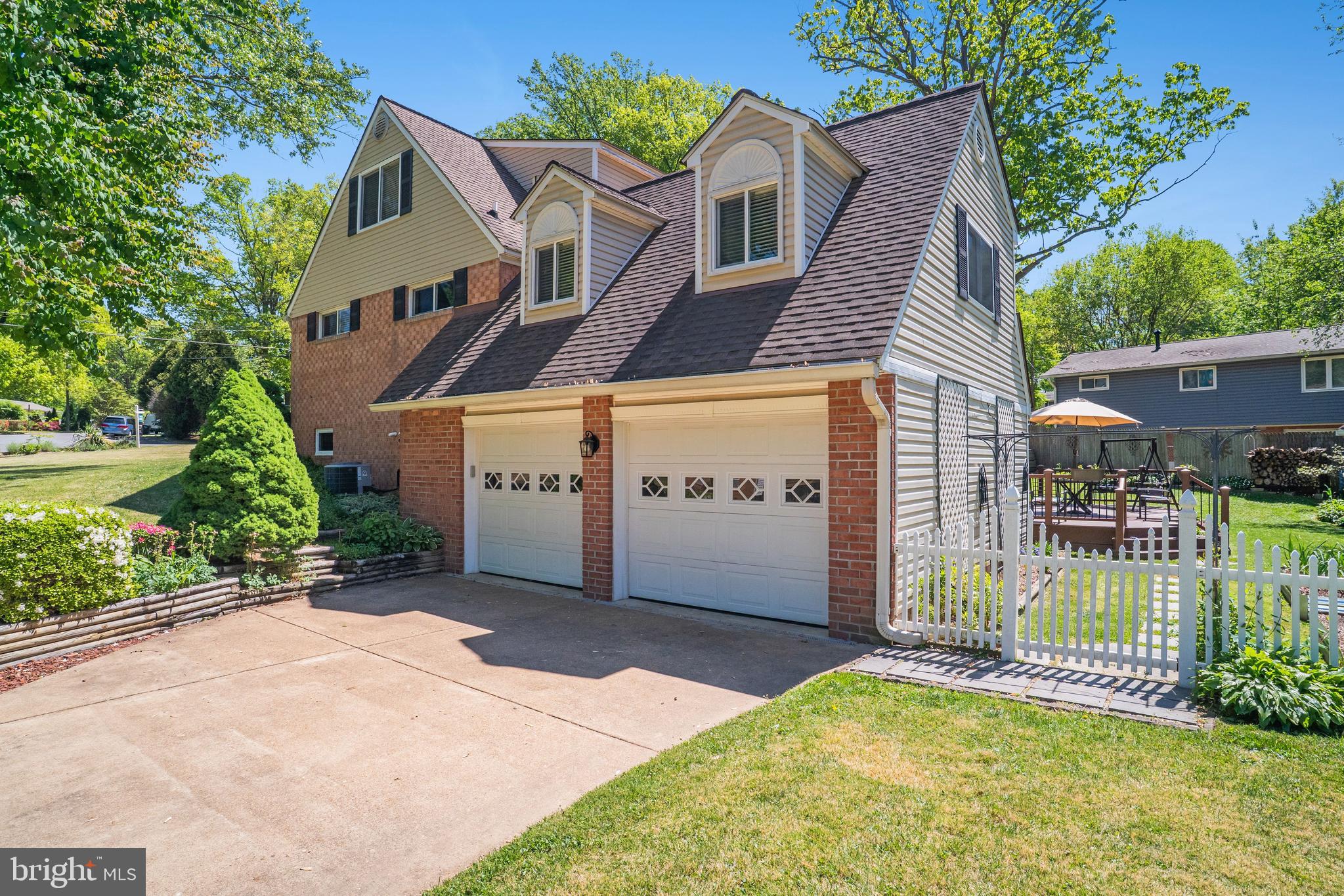 5300 KINGS PARK DRIVE