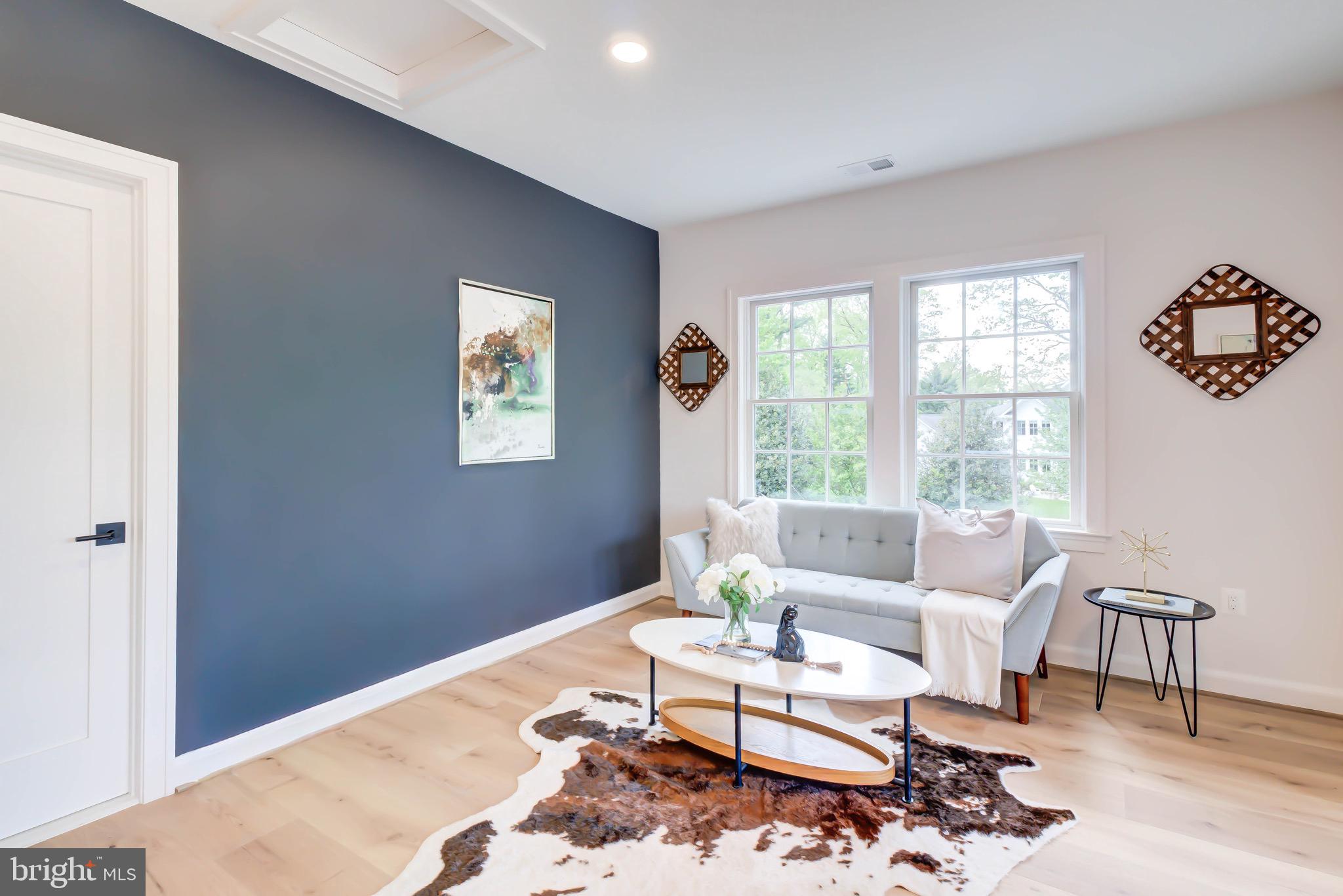 1538 FOREST LANE