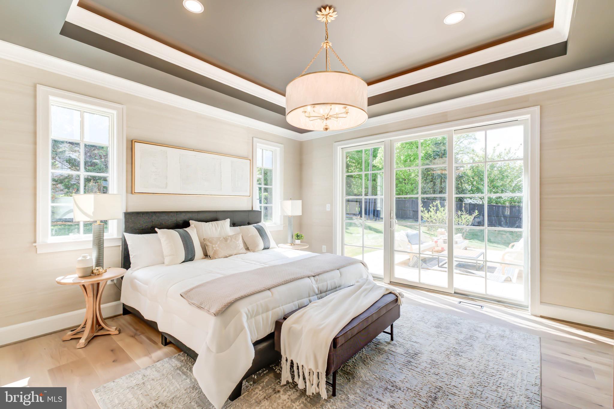 1538 FOREST LANE