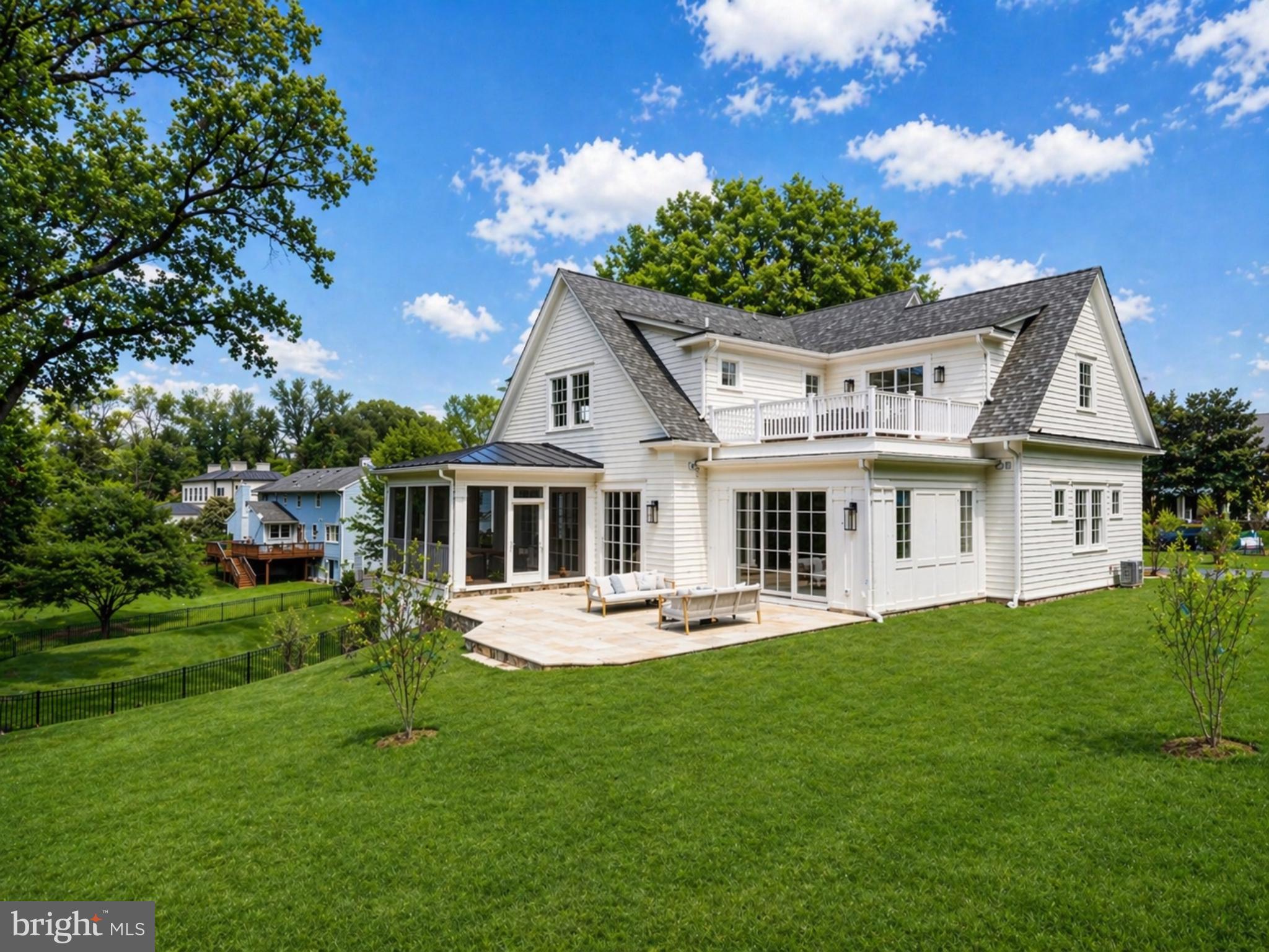 1538 FOREST LANE