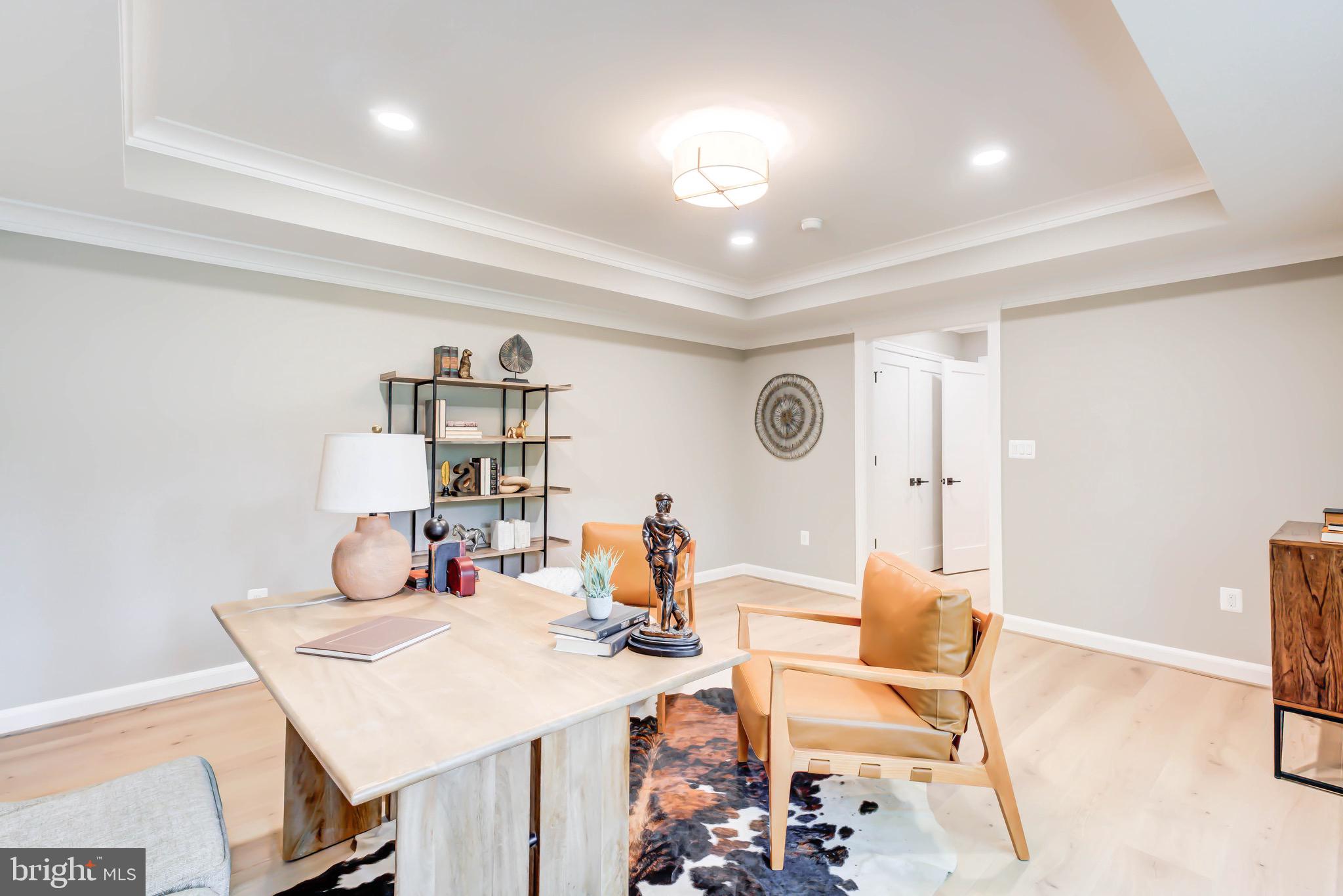 1538 FOREST LANE