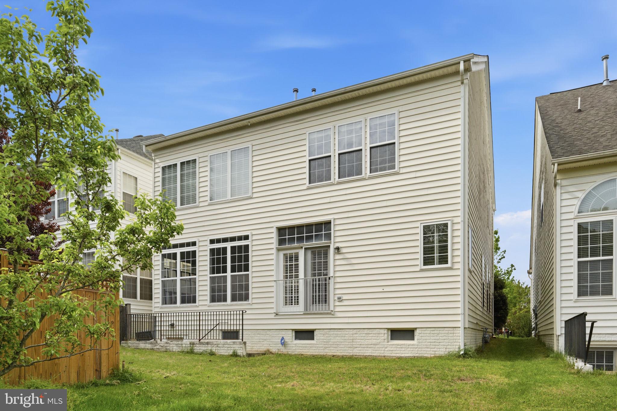 8305 ALLERDALE COURT
