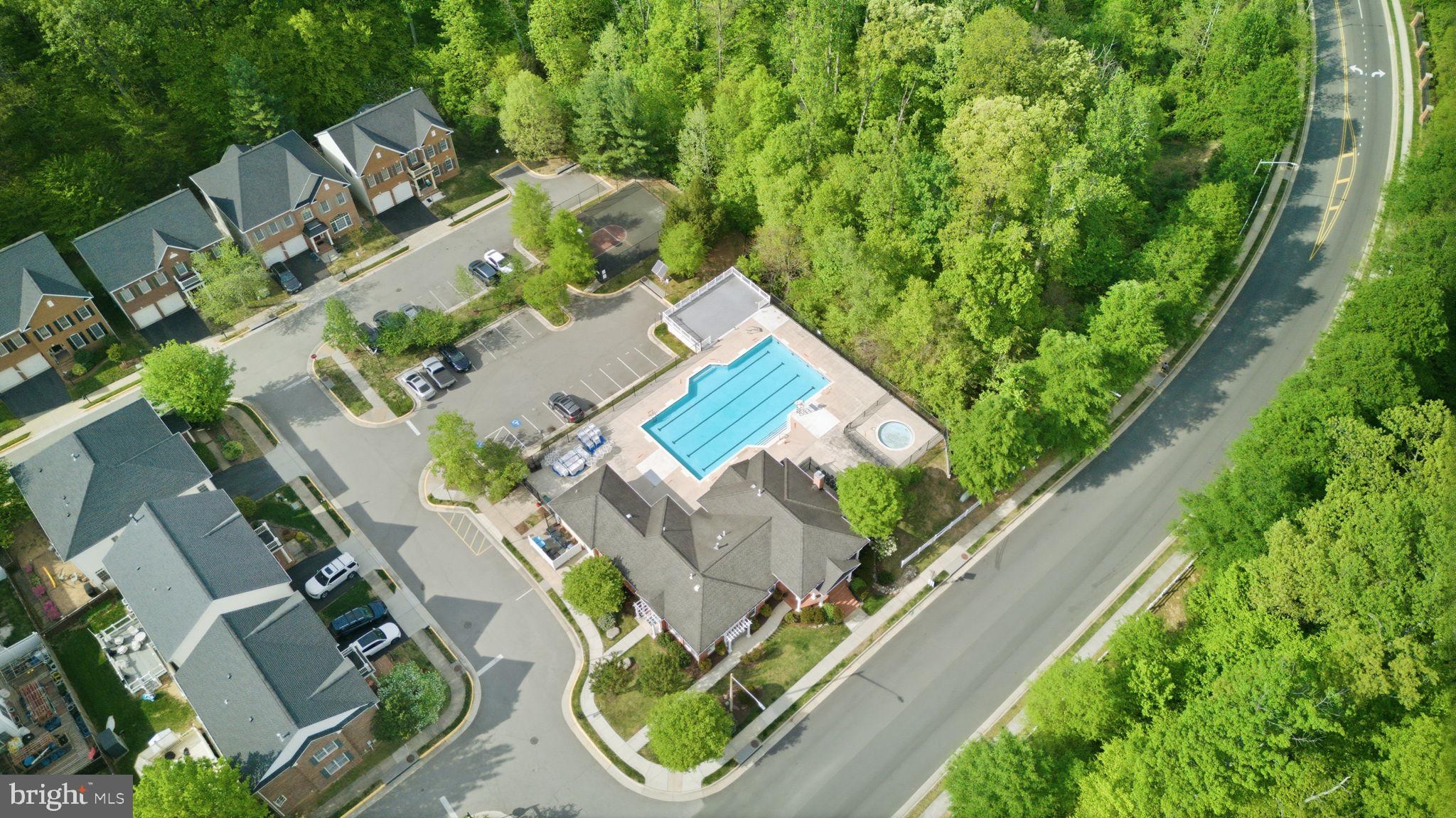 8305 ALLERDALE COURT