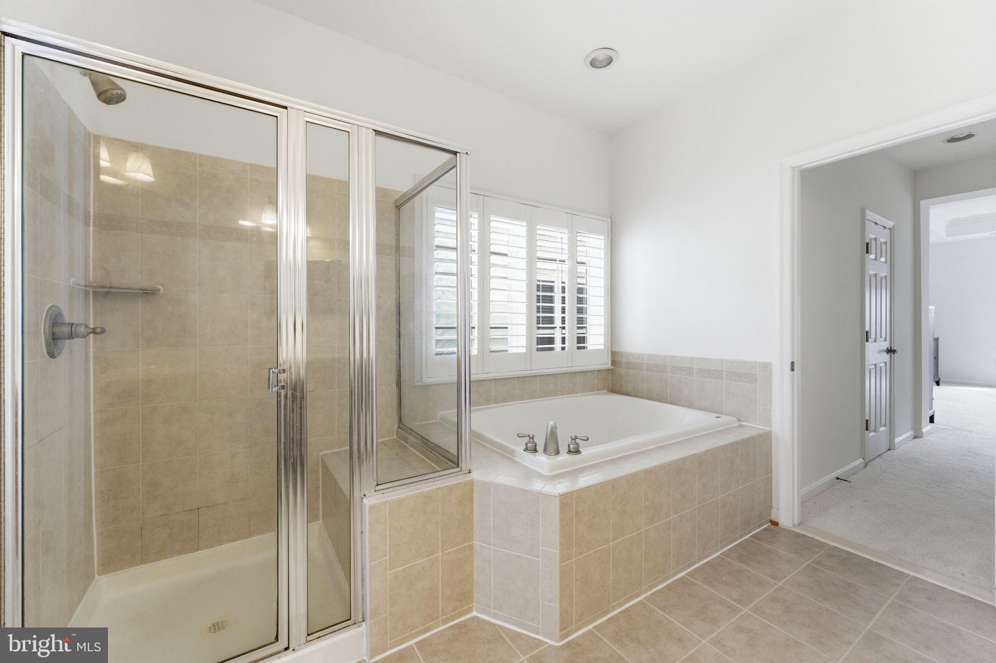 8305 ALLERDALE COURT
