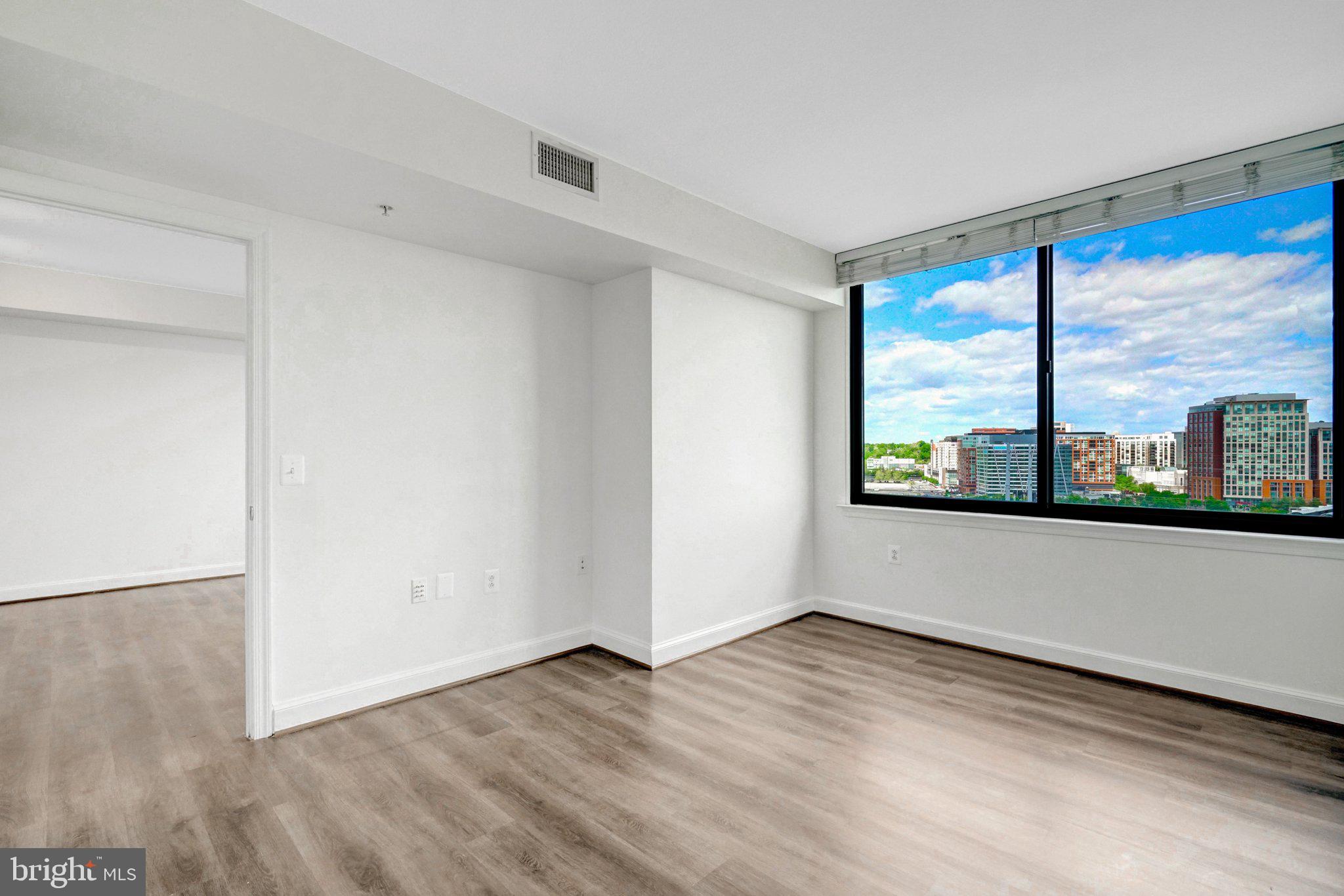 2451 MIDTOWN AVENUE 1502