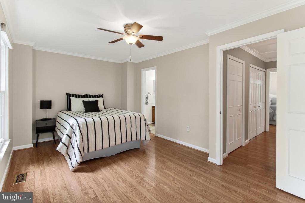 7451 HATHERLEIGH COURT