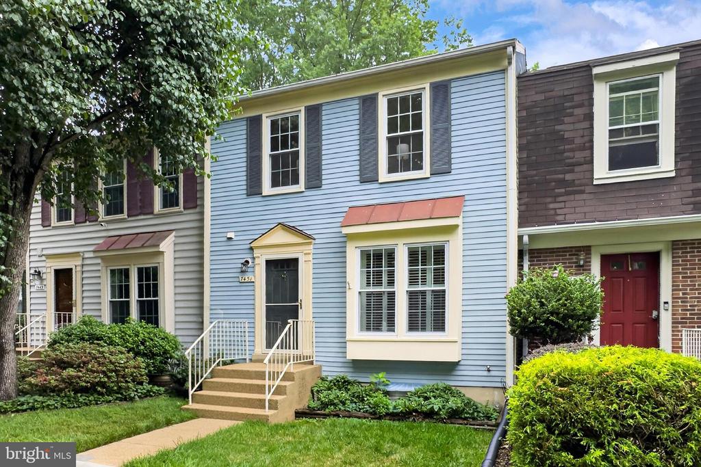 7451 HATHERLEIGH COURT