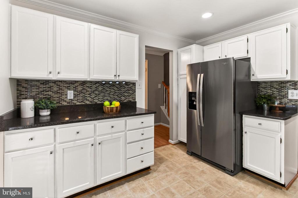 7451 HATHERLEIGH COURT