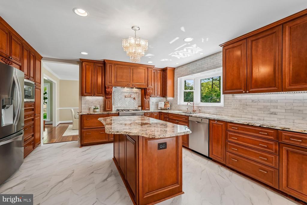 13113 WILLOW EDGE COURT