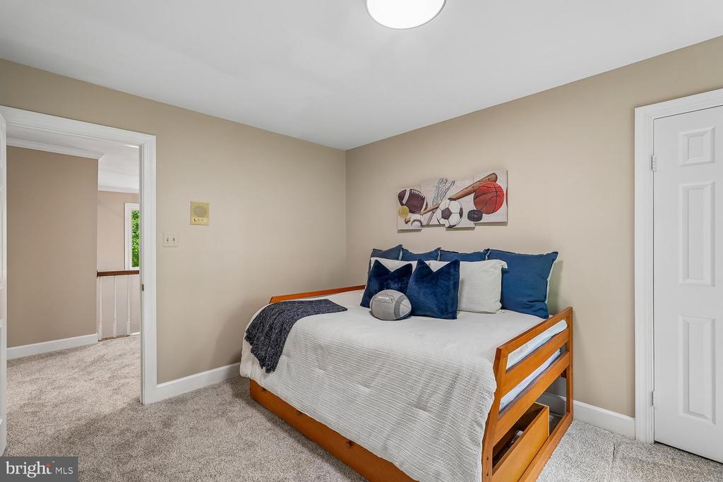 13113 WILLOW EDGE COURT
