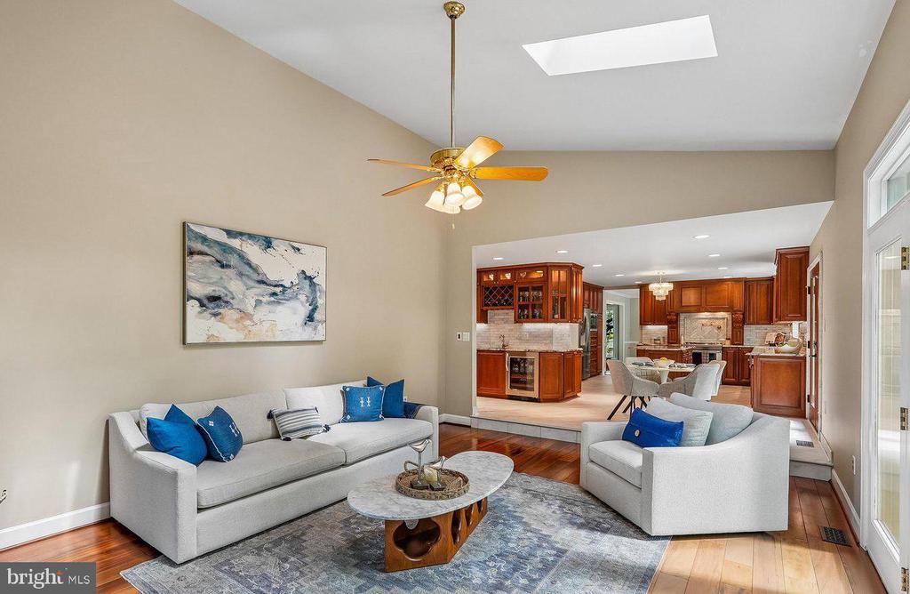 13113 WILLOW EDGE COURT