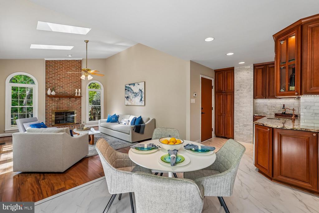 13113 WILLOW EDGE COURT