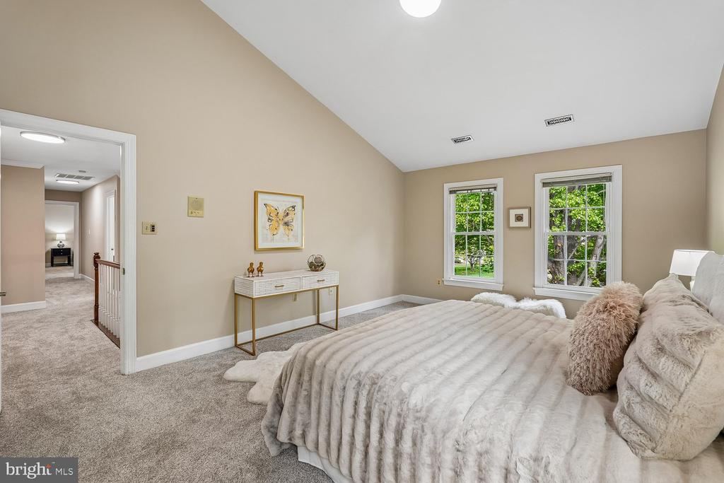 13113 WILLOW EDGE COURT