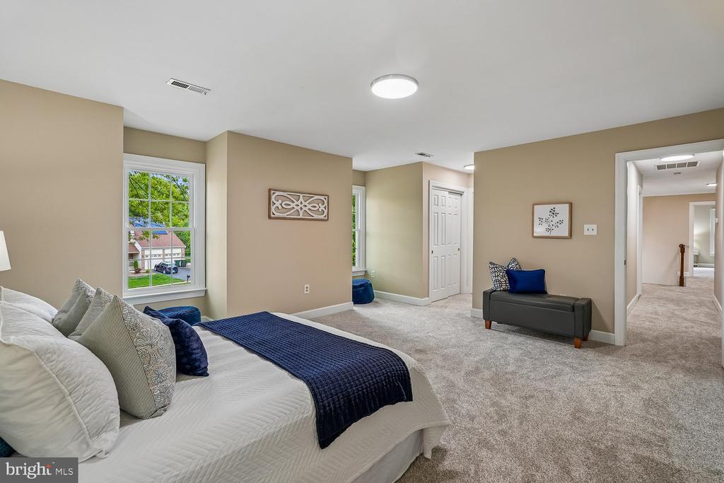 13113 WILLOW EDGE COURT
