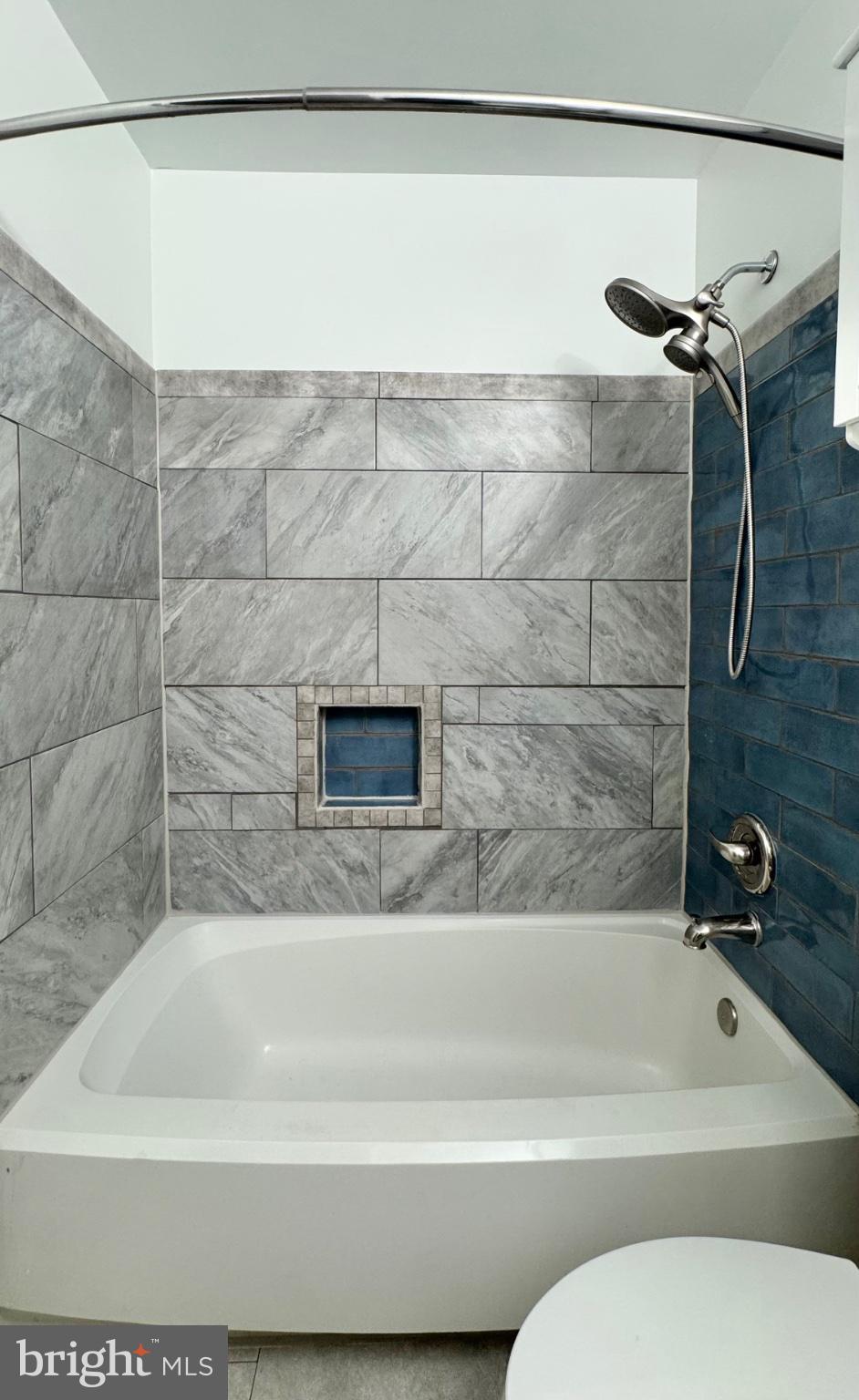 6622 FROST LAKE LANE