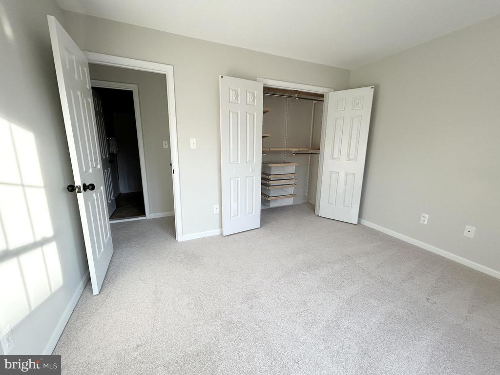 3005 MEETING STREET