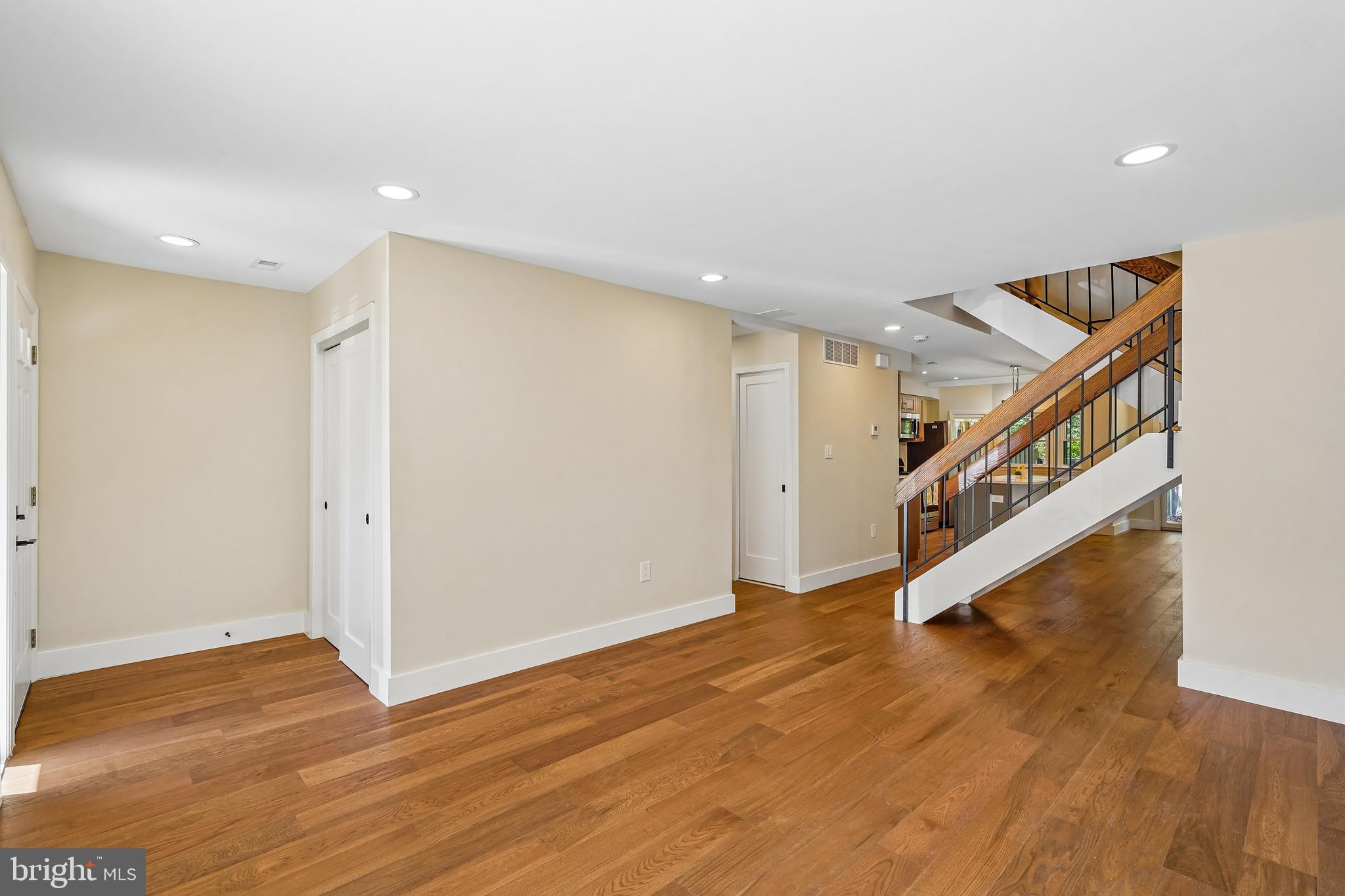 1309 NORTHGATE SQUARE