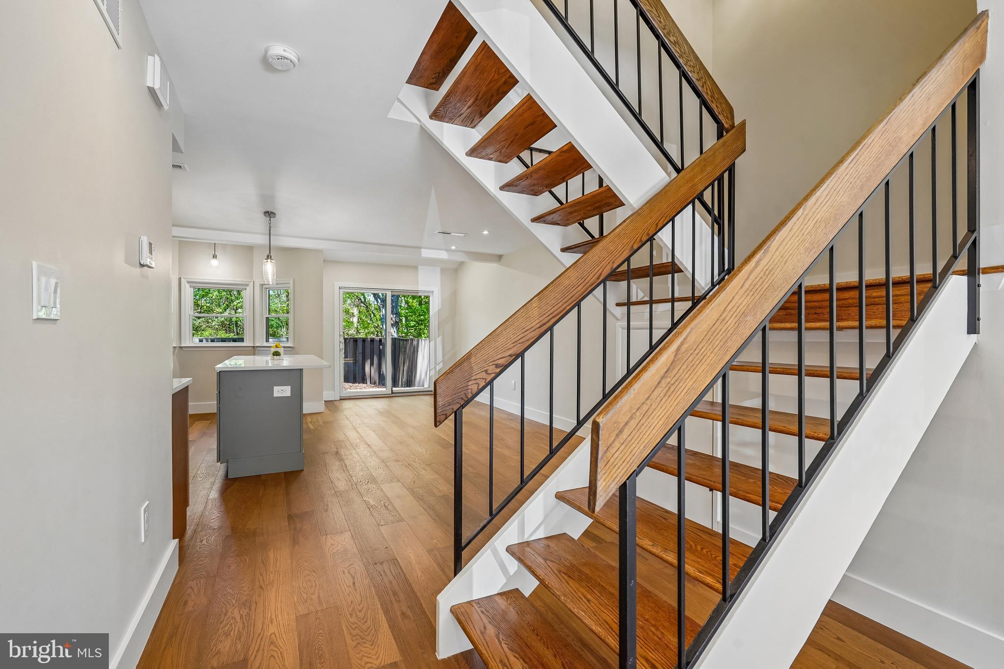 1309 NORTHGATE SQUARE