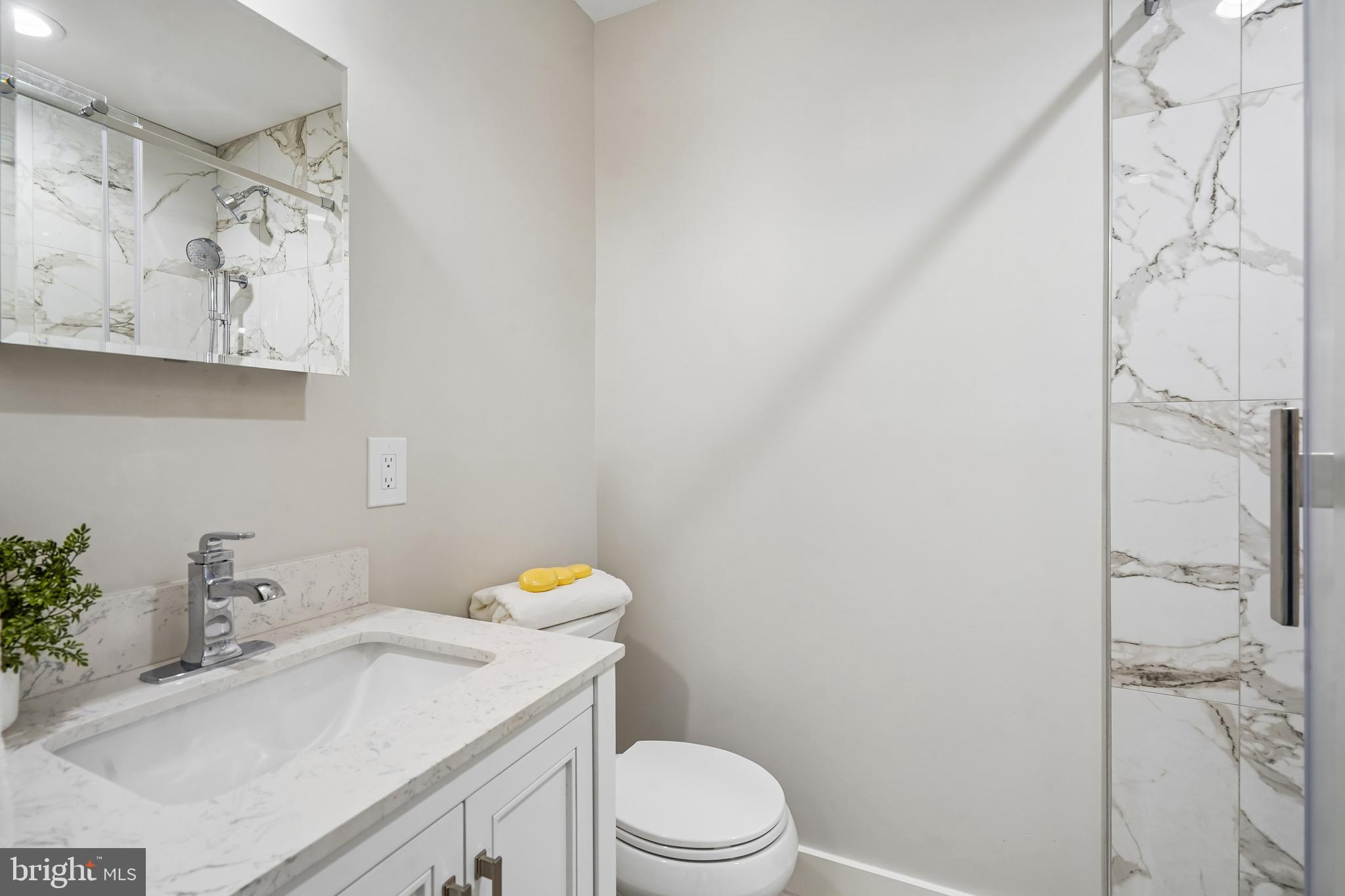 1309 NORTHGATE SQUARE