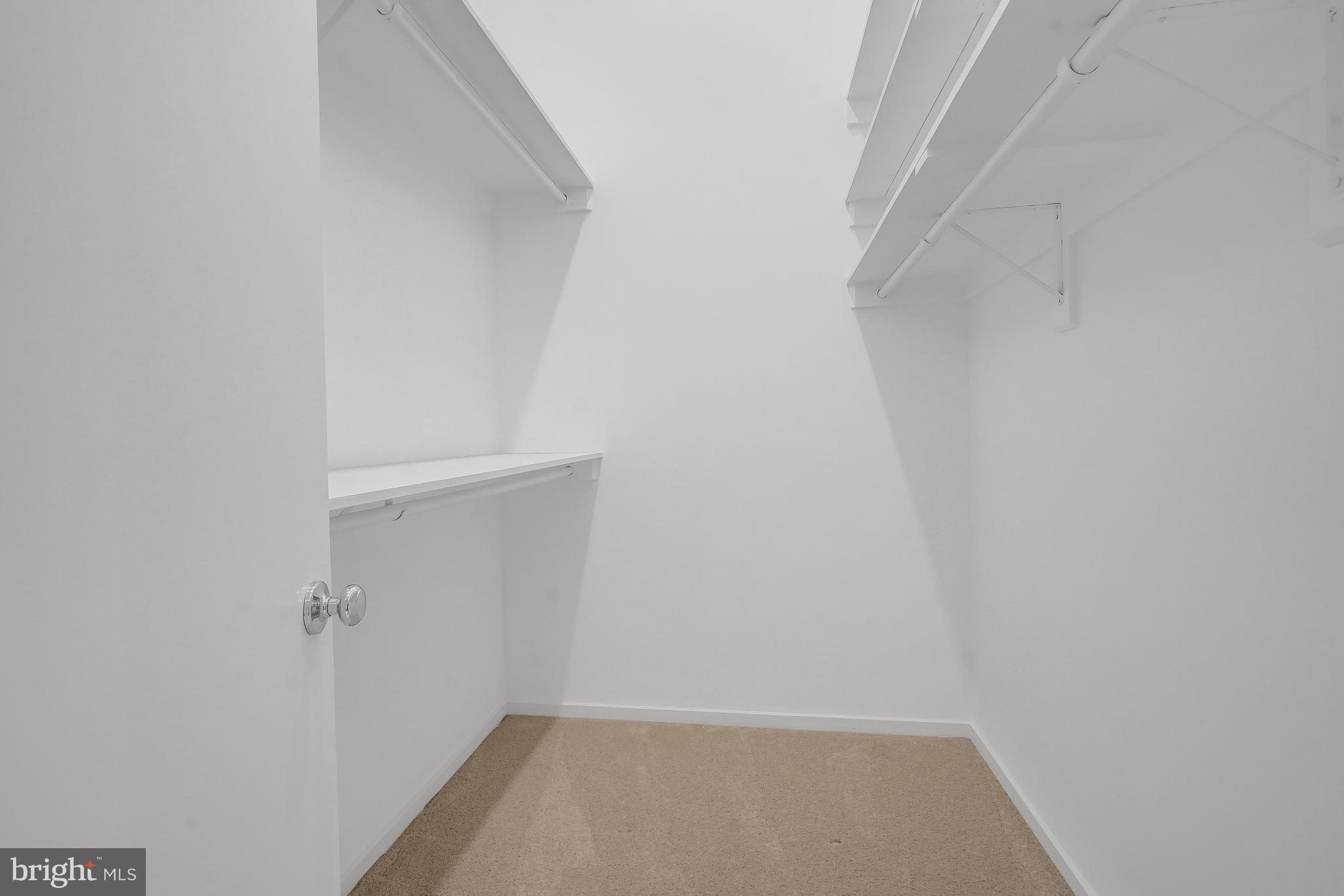 11538 HEMINGWAY DRIVE