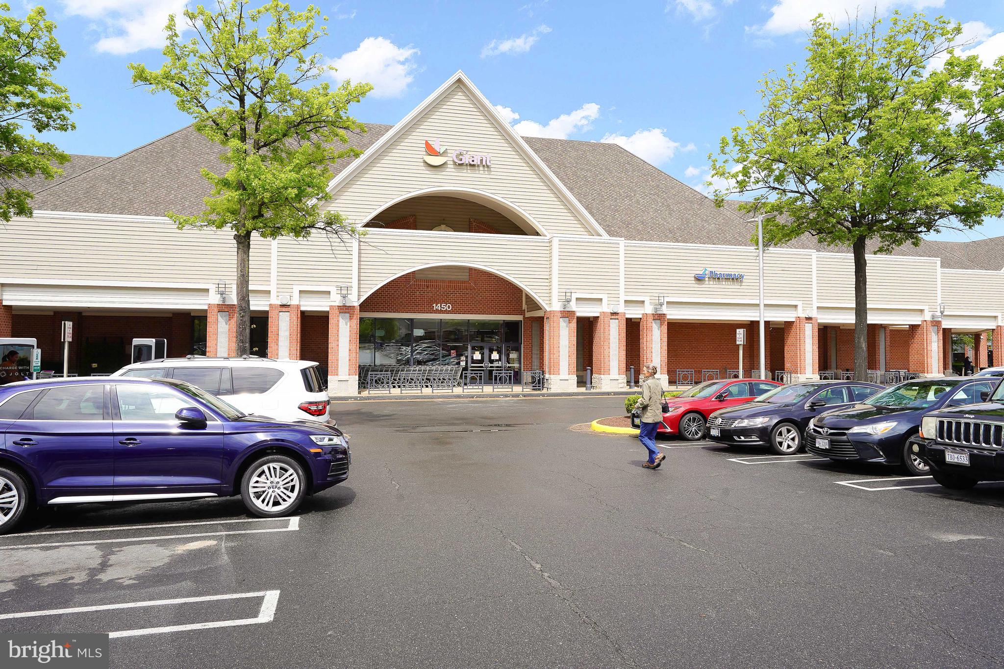 11538 HEMINGWAY DRIVE