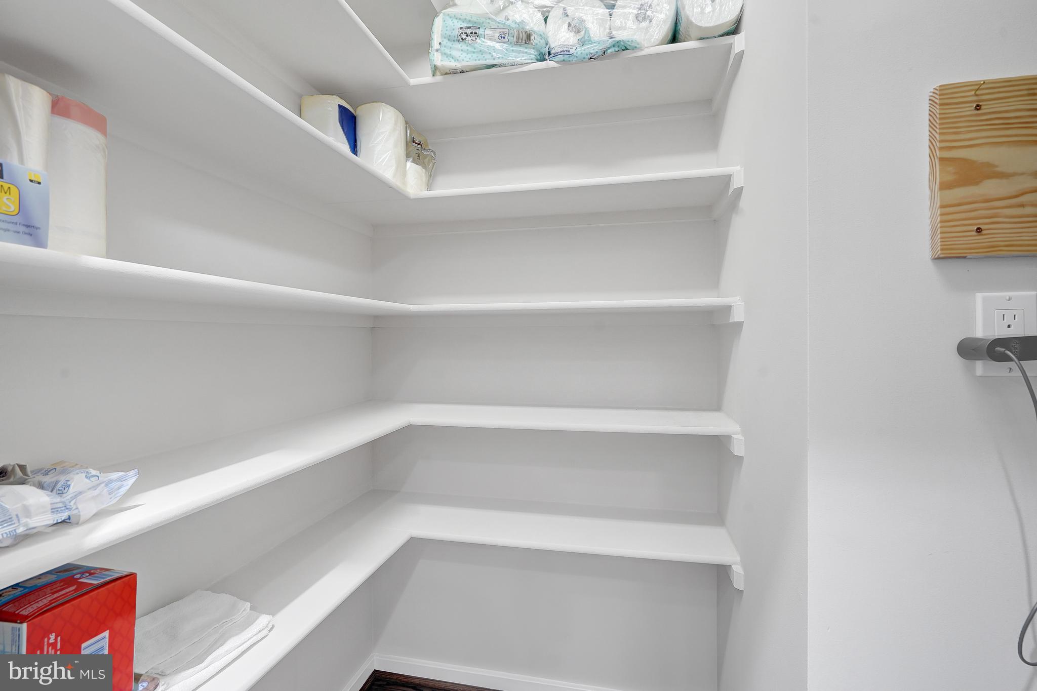 11538 HEMINGWAY DRIVE