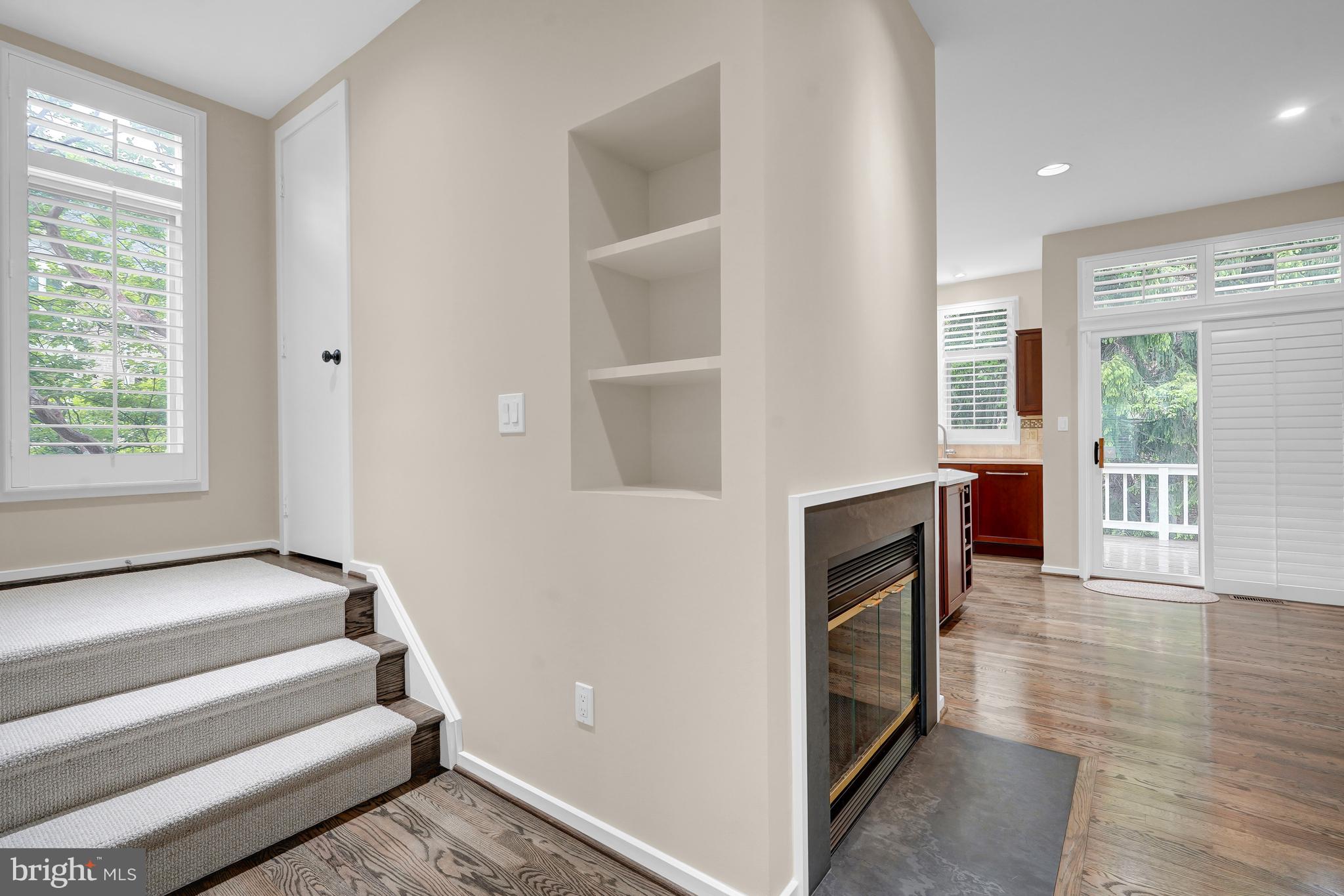 11538 HEMINGWAY DRIVE