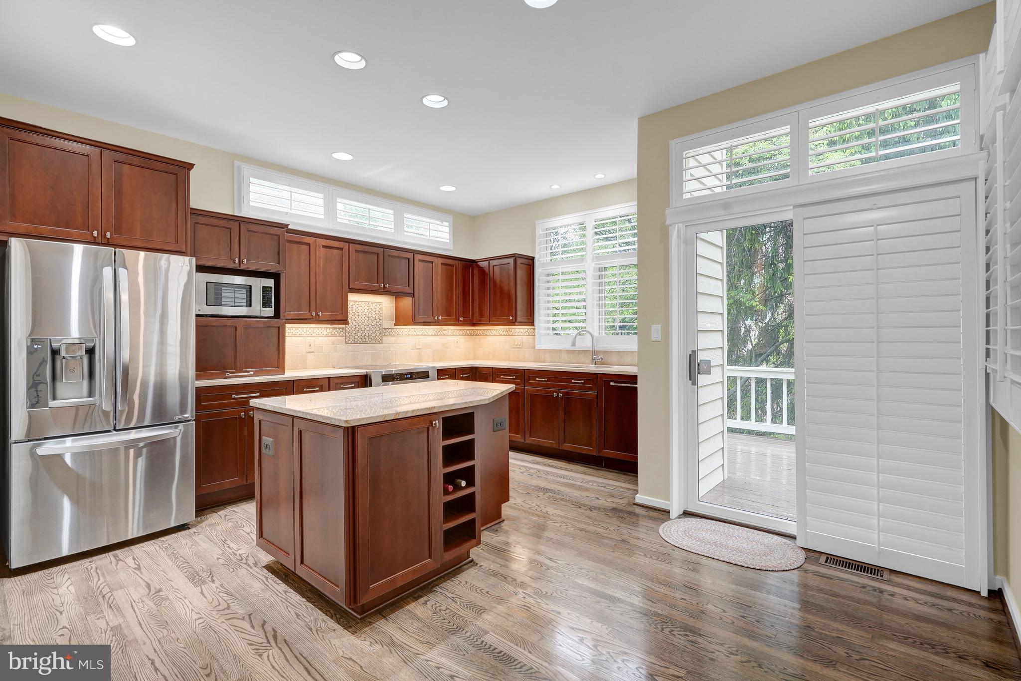 11538 HEMINGWAY DRIVE