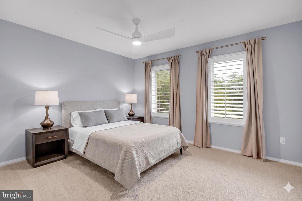 11538 HEMINGWAY DRIVE