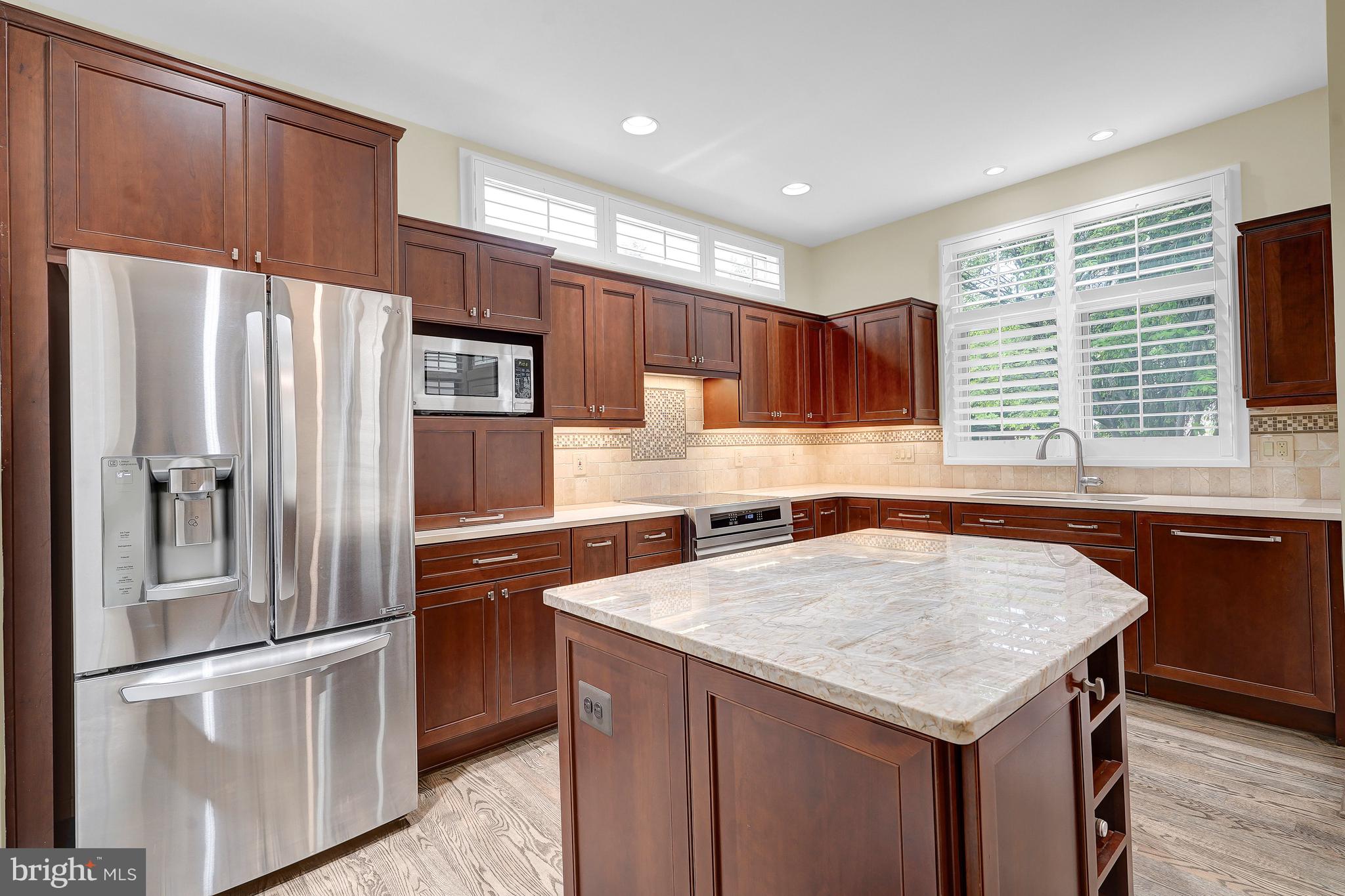 11538 HEMINGWAY DRIVE