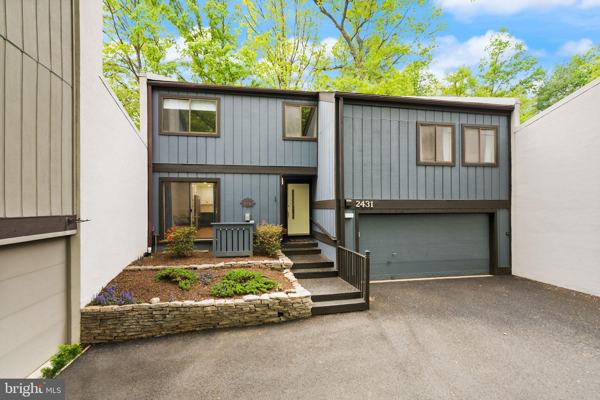 2431 GLADE BANK WAY