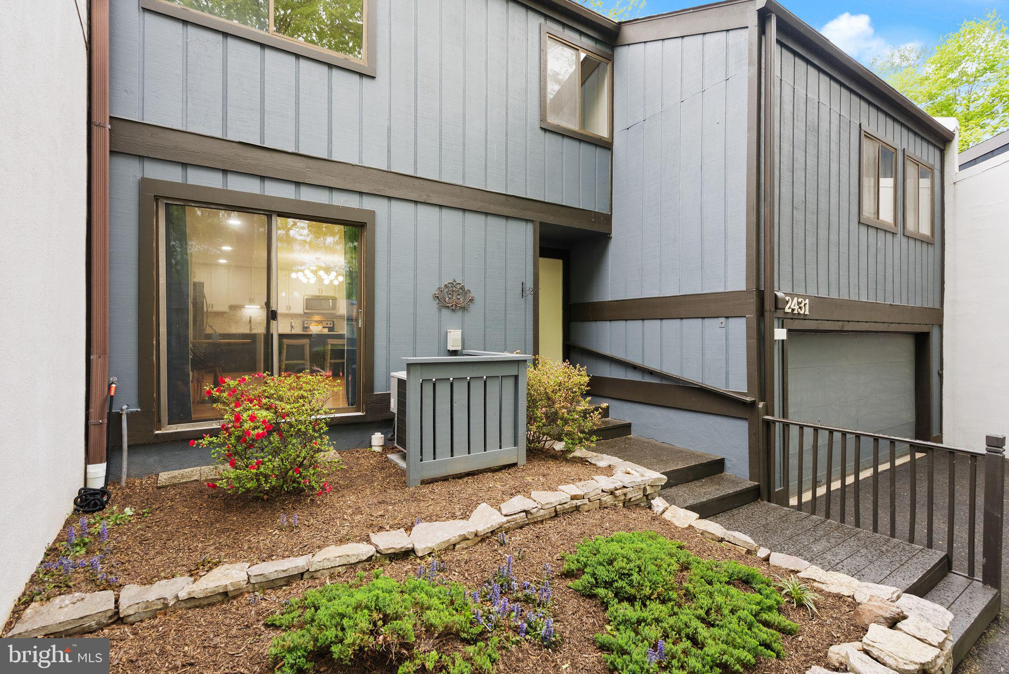2431 GLADE BANK WAY