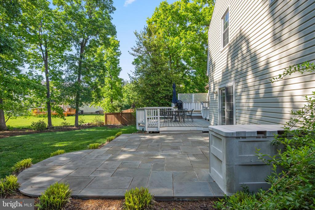 2615 THOMAS YOUNG LANE