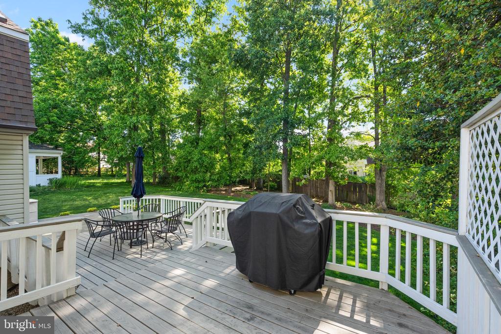 2615 THOMAS YOUNG LANE