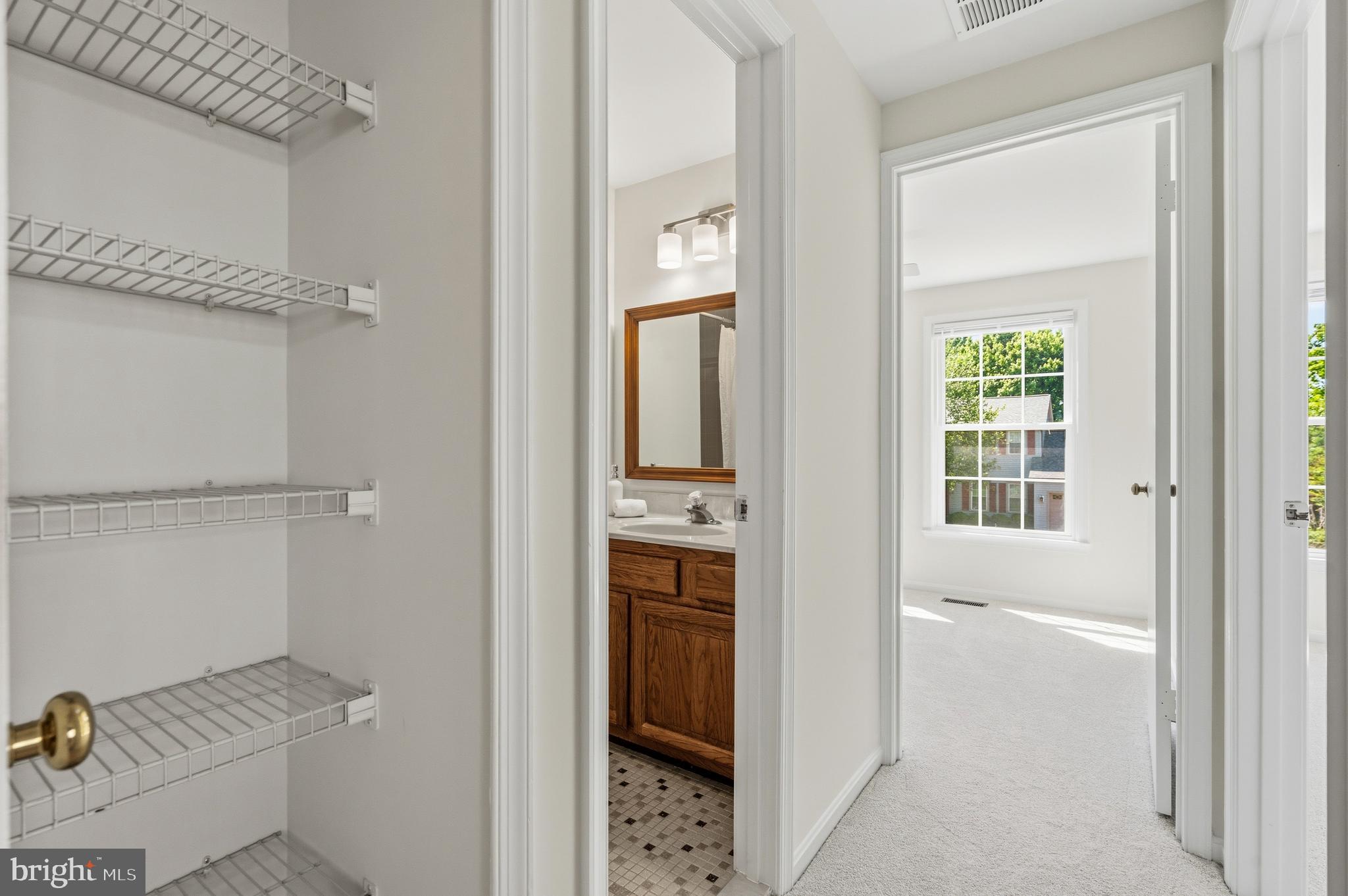2615 THOMAS YOUNG LANE