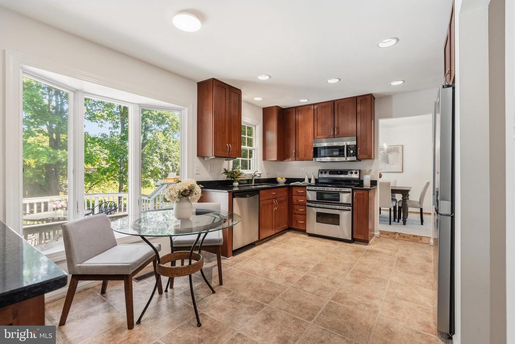 2615 THOMAS YOUNG LANE
