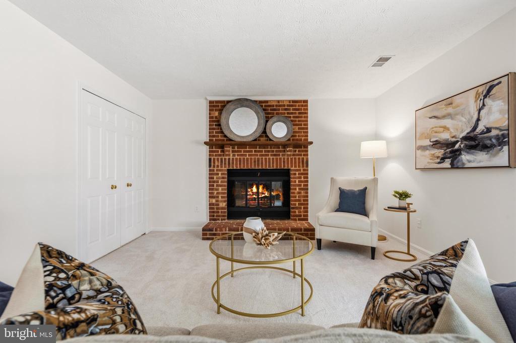 2615 THOMAS YOUNG LANE