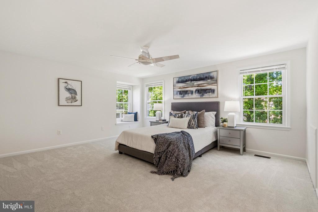 2615 THOMAS YOUNG LANE