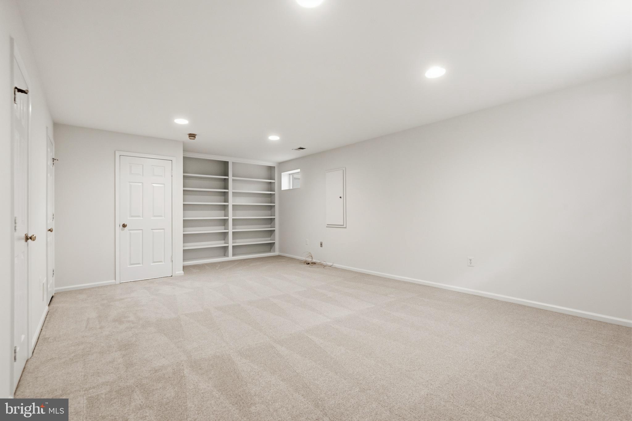 2615 THOMAS YOUNG LANE
